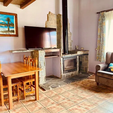Els Ocells Apartment